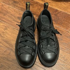 Dr. Martens Caraya platform